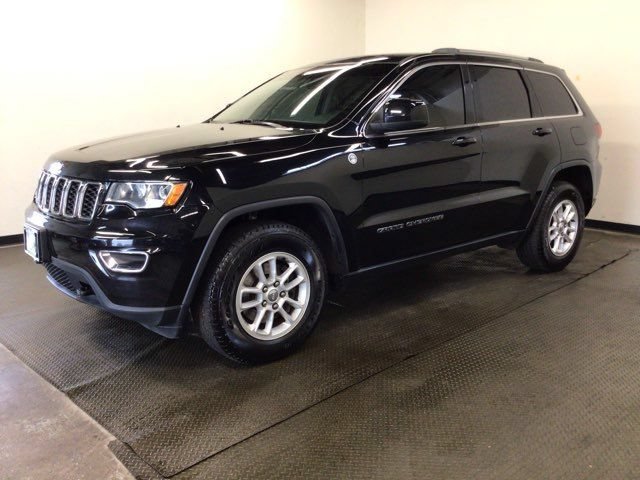 Used 2020 Jeep Grand Cherokee Laredo AWD/4WD image 3
