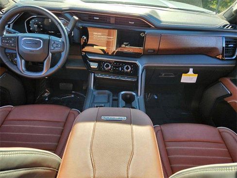 New 2026 GMC Sierra 2500 Denali Ultimate image 12