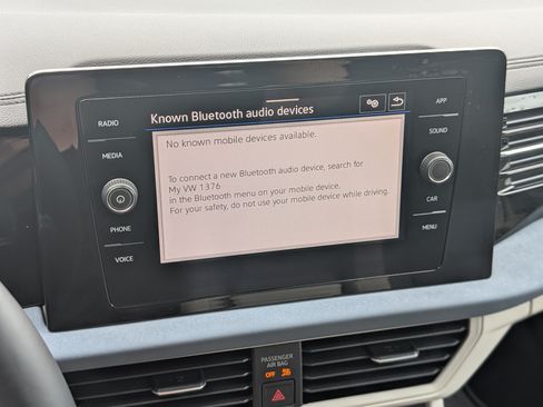 Used 2025 Volkswagen Jetta SE w/ Sunroof Package FWD image 27