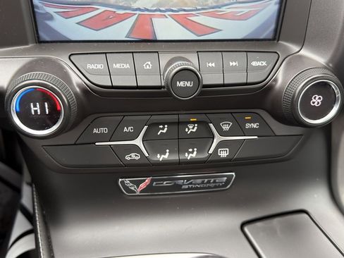 Used 2019 Chevrolet Corvette Stingray Convertible w/ Battery Protection Package image 42