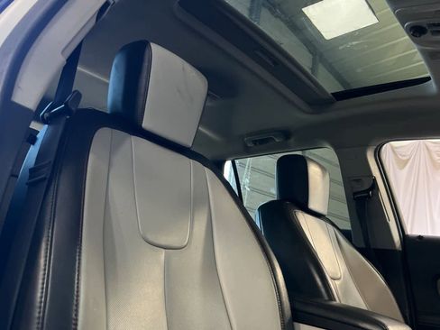Used 2017 GMC Terrain SLT w/ Open Road Package FWD image 19