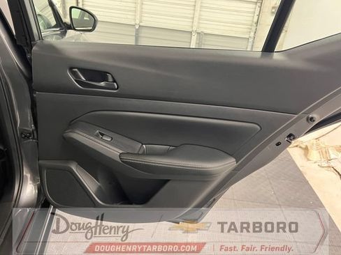 Used 2025 Nissan Altima 2.5 SV FWD image 37