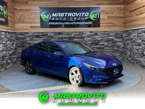 Certified 2023 Hyundai Elantra SEL w/ Convenience Package image 1