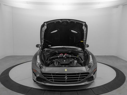 Certified 2016 Ferrari California T RWD image 20