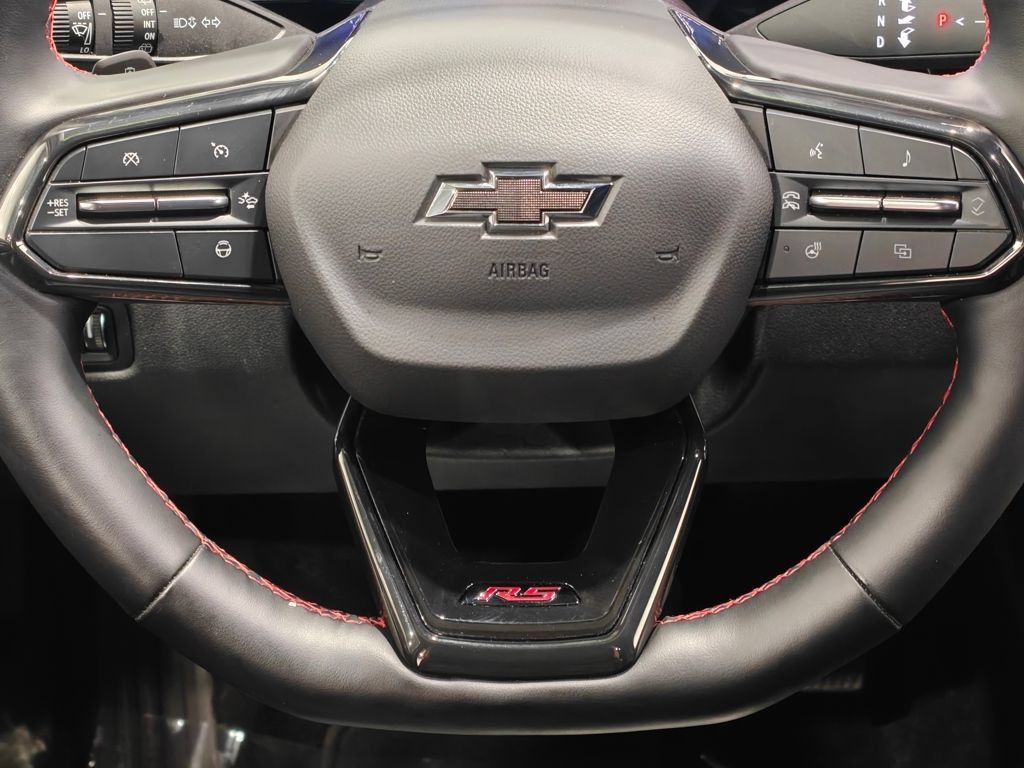 Used 2024 Chevrolet Equinox EV RS FWD image 6