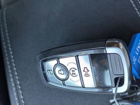 New 2025 Ford Bronco Badlands image 29