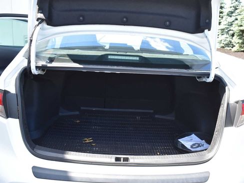 Used 2024 Toyota Corolla SE FWD image 16