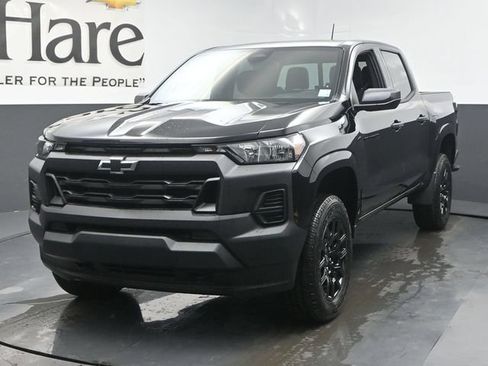 New 2026 Chevrolet Colorado W/T w/ WT Custom Package AWD/4WD image 7