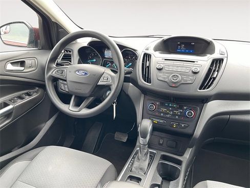Used 2018 Ford Escape SE image 10