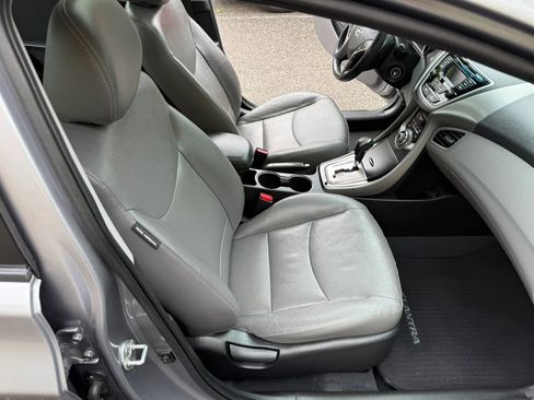 Used 2013 Hyundai Elantra Limited FWD image 28