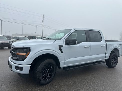 New 2025 Ford F150 XLT w/ Equipment Group 302A MID image 30