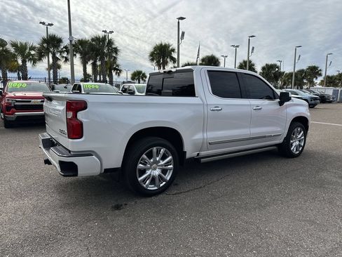 Used 2025 Chevrolet Silverado 1500 High Country AWD/4WD image 16