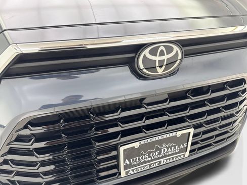 Used 2024 Toyota Grand Highlander AWD image 26
