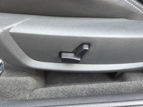 Used 2010 Dodge Challenger R/T image 80