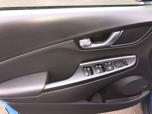 Used 2023 Hyundai Kona Limited w/ Cargo Package image 13