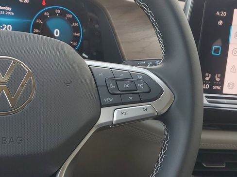 New 2026 Volkswagen Atlas SE FWD image 23