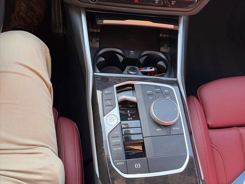 Used 2024 BMW 330i xDrive Sedan w/ M Sport Package AWD/4WD image 19