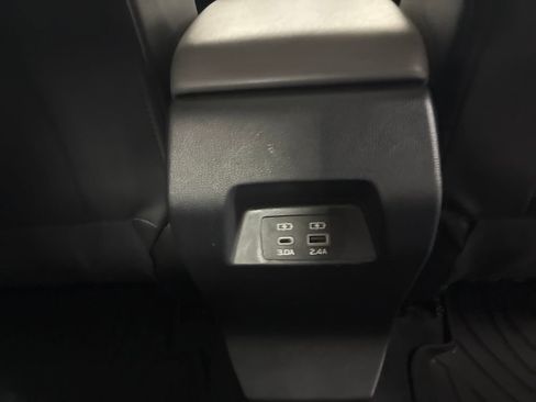 Used 2024 Subaru Crosstrek 2.0i Premium image 28