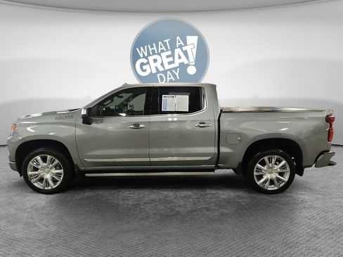 Certified 2025 Chevrolet Silverado 1500 High Country AWD/4WD image 5