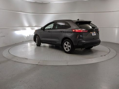 Certified 2024 Ford Edge SE image 4