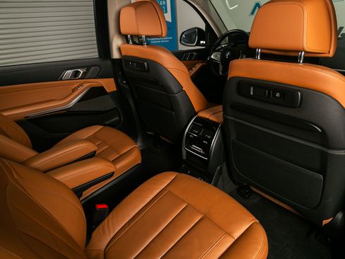 Used 2020 BMW X7 xDrive40i w/ Premium Package image 6