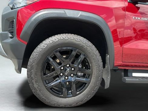 Used 2025 Chevrolet Colorado Trail Boss AWD/4WD image 12