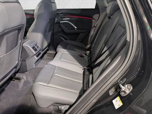 New 2025 Audi Q5 Premium Plus image 17