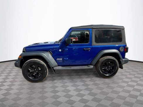 Used 2019 Jeep Wrangler Sport image 9