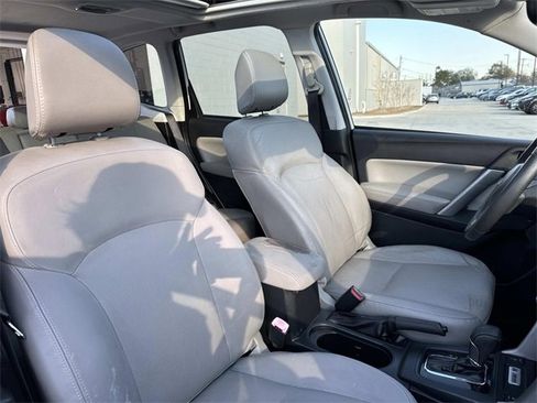 Used 2015 Subaru Forester 2.5i Touring w/ Eyesight & Navigation System image 10