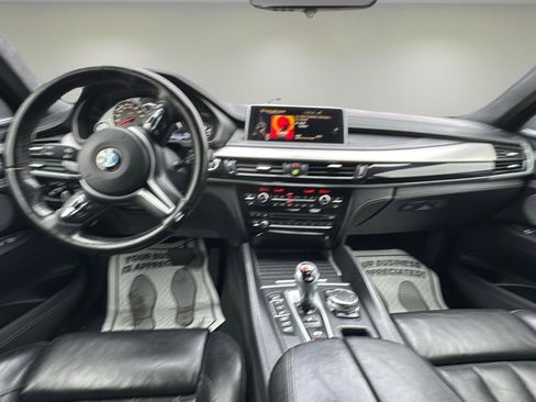 Used 2015 BMW X6 M image 9
