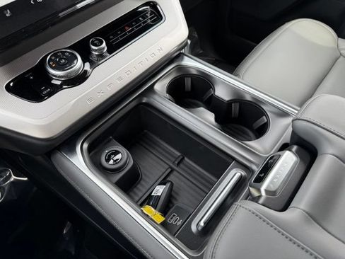 New 2026 Ford Expedition Max Active AWD/4WD image 13