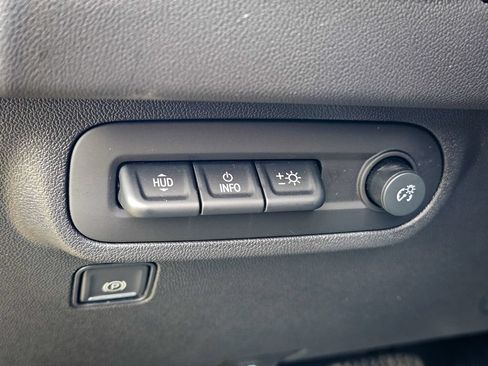 Used 2023 GMC Terrain SLT w/ Tech Package AWD/4WD image 16