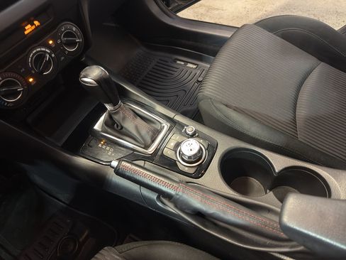 Used 2016 MAZDA MAZDA3 i Touring image 20