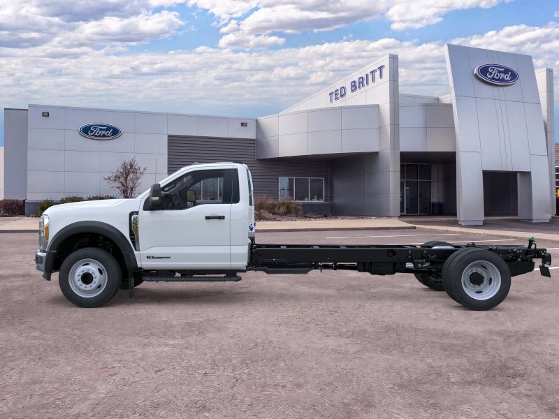 New 2025 Ford F550 2WD Regular Cab Super Duty image 4