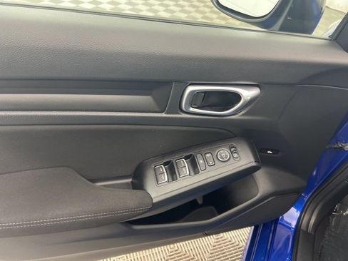 Used 2023 Honda Civic Sport image 15