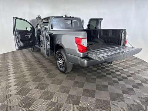 Certified 2024 Nissan Titan SV AWD/4WD image 16