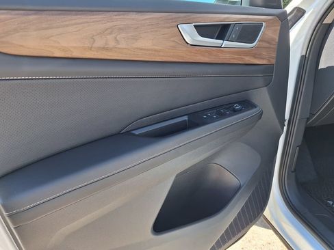 Certified 2026 Volkswagen Atlas SE FWD image 29