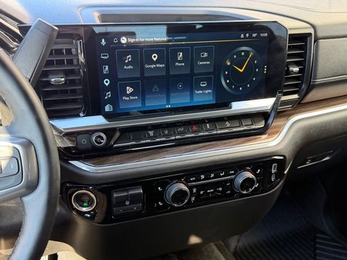 Used 2025 Chevrolet Silverado 2500 LT image 9