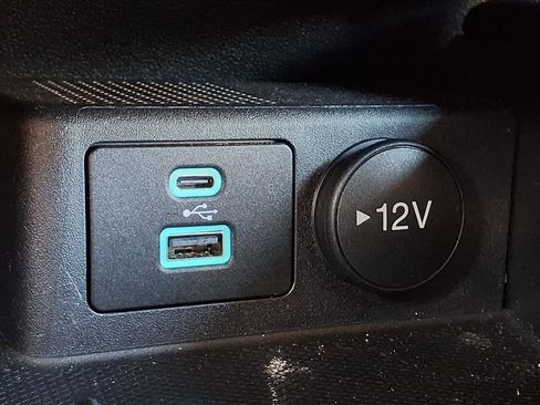 Used 2023 Ford Escape SE image 23