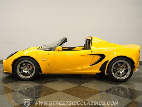 Used 2005 Lotus Elise image 7