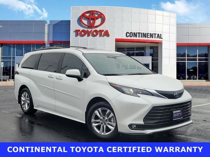 Used 2025 Toyota Sienna XLE