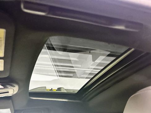 Used 2022 Subaru Outback Wilderness image 19