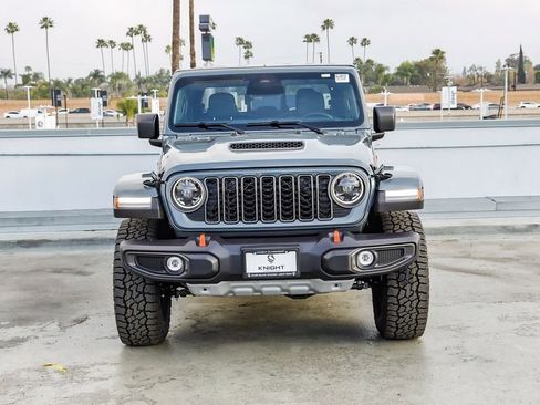 New 2026 Jeep Gladiator Mojave image 3