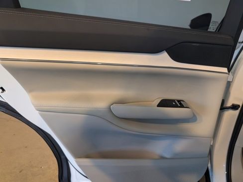 New 2025 Volvo EX90 Ultra image 20