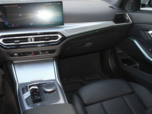 Used 2024 BMW 330i xDrive Sedan image 30