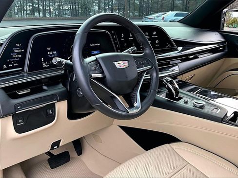 Certified 2021 Cadillac Escalade Premium Luxury image 15