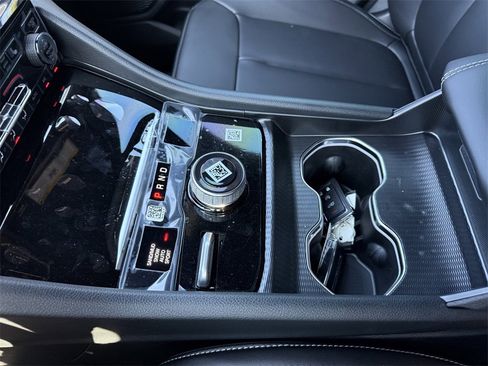 New 2025 Jeep Grand Cherokee Limited w/ Black Appearance Package image 24