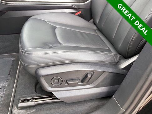 Used 2025 Audi Q7 3.0T Premium Plus AWD/4WD image 31