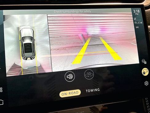 Certified 2025 Jaguar F-PACE R-Dynamic S image 23