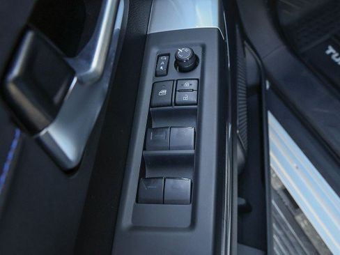 Used 2023 Toyota Tundra Platinum image 31